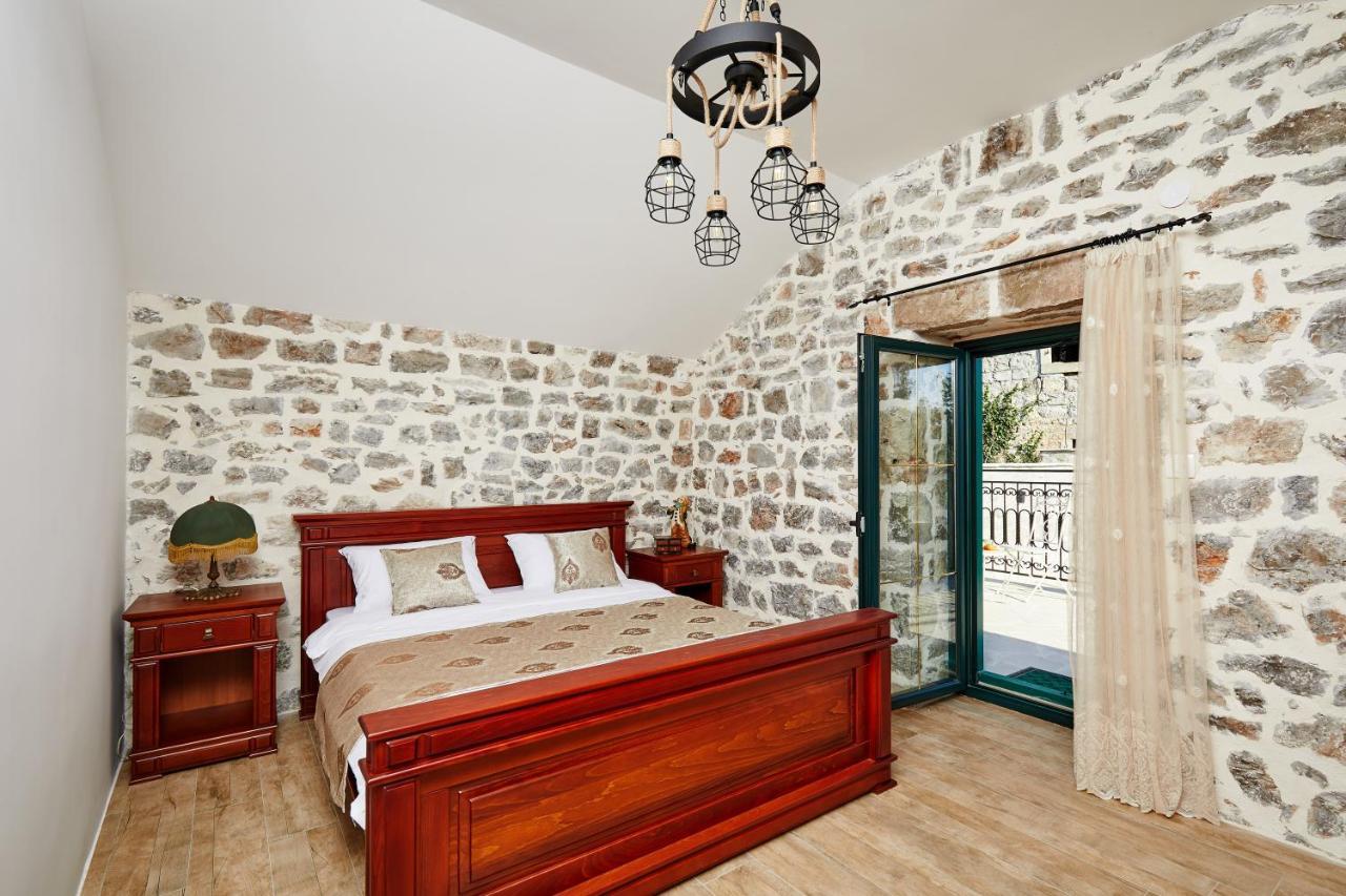 Chateau Du Soleil Villas Tivat Luaran gambar